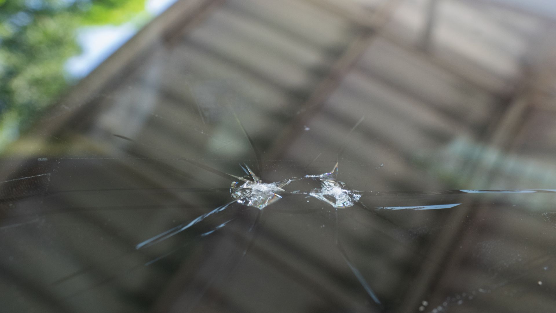 Glasskade på bilen? Vi hjælper dig godt videre